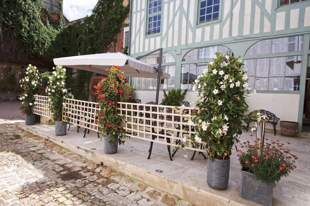 Hotel Saint Georges Troyes Exterior foto The restaurant in 2018