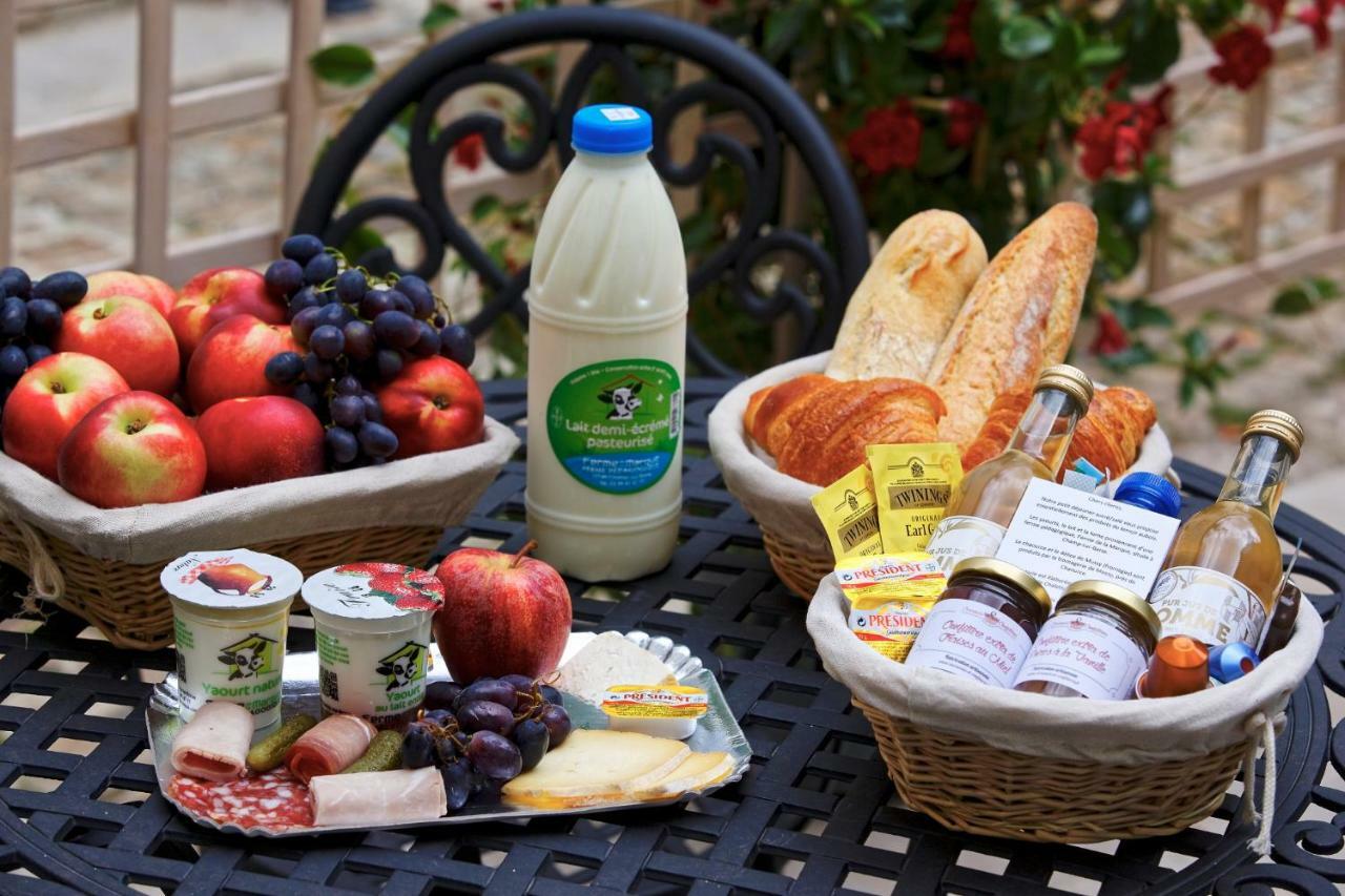 Hotel Saint Georges Troyes Exterior foto A typical breakfast